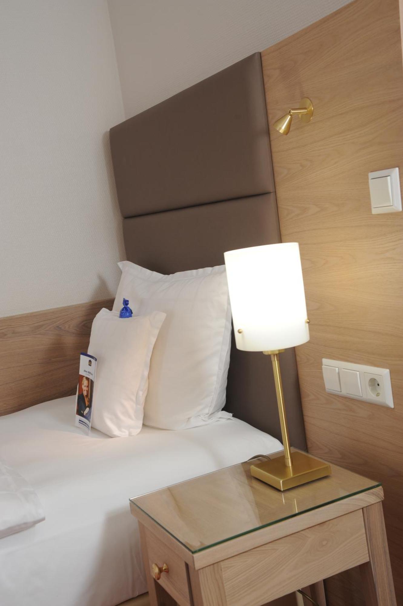Best Western Hotel Der Foehrenhof Hannover Bagian luar foto