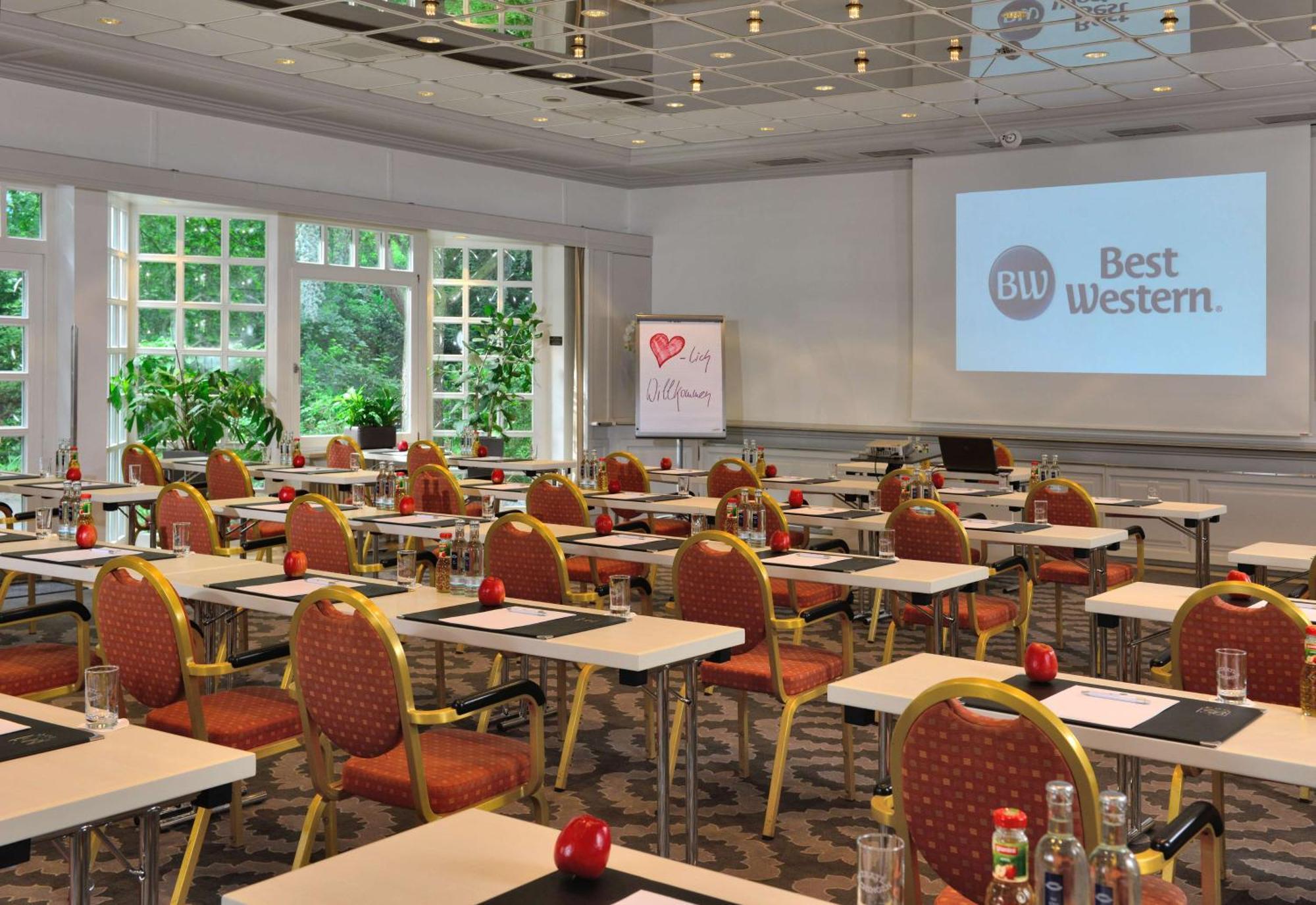 Best Western Hotel Der Foehrenhof Hannover Bagian luar foto