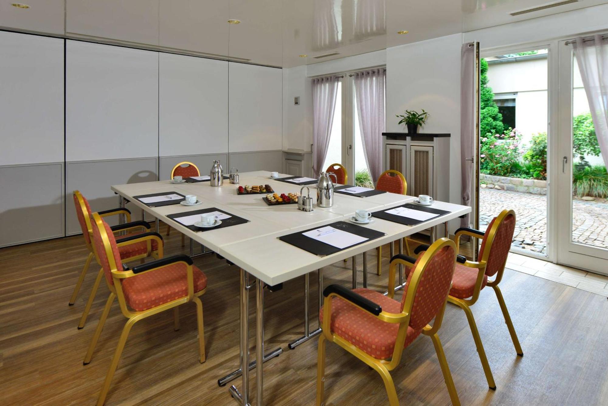 Best Western Hotel Der Foehrenhof Hannover Bagian luar foto